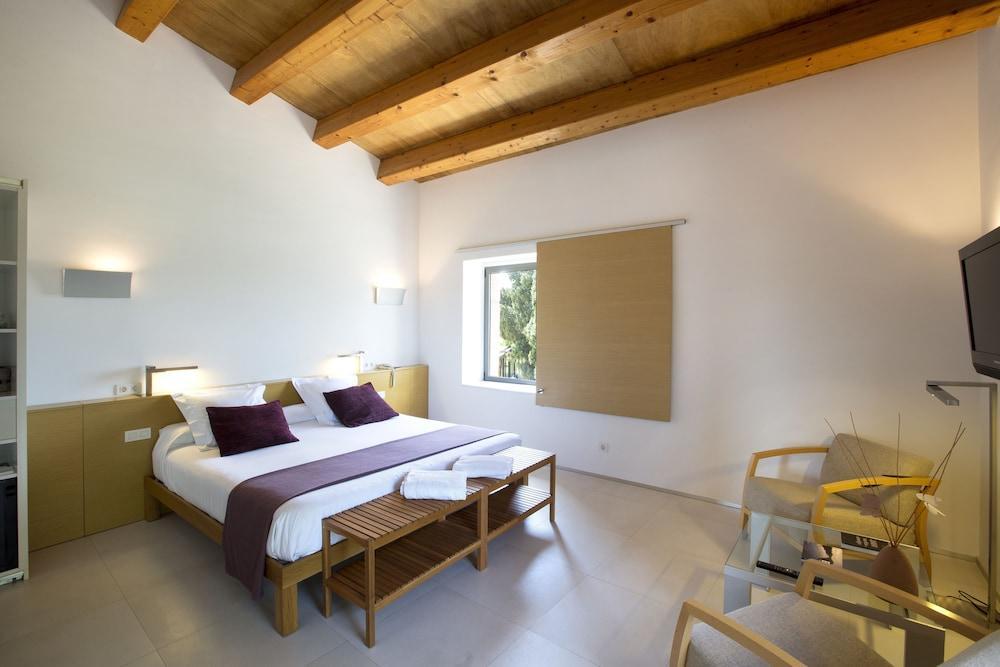 Urh - Hotel Moli Del Mig Torroella De Montgri Bagian luar foto