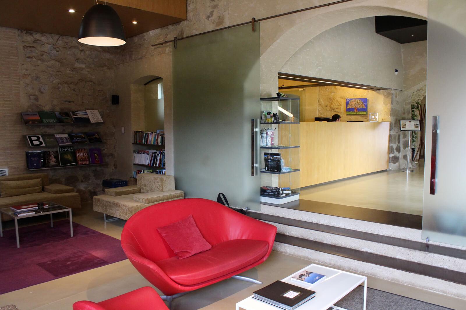Urh - Hotel Moli Del Mig Torroella De Montgri Bagian luar foto