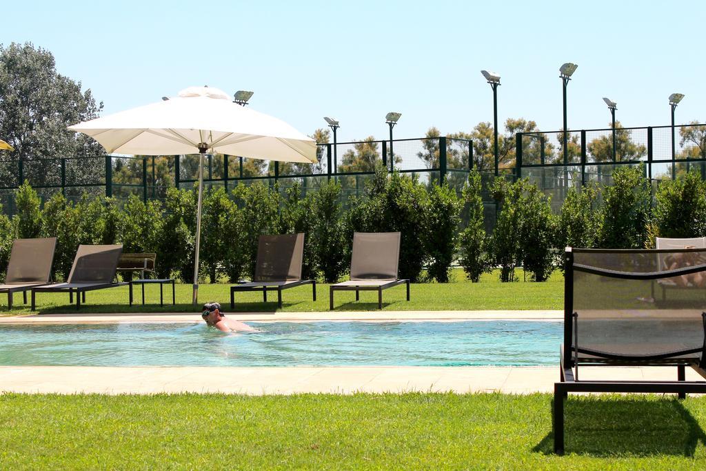 Urh - Hotel Moli Del Mig Torroella De Montgri Bagian luar foto